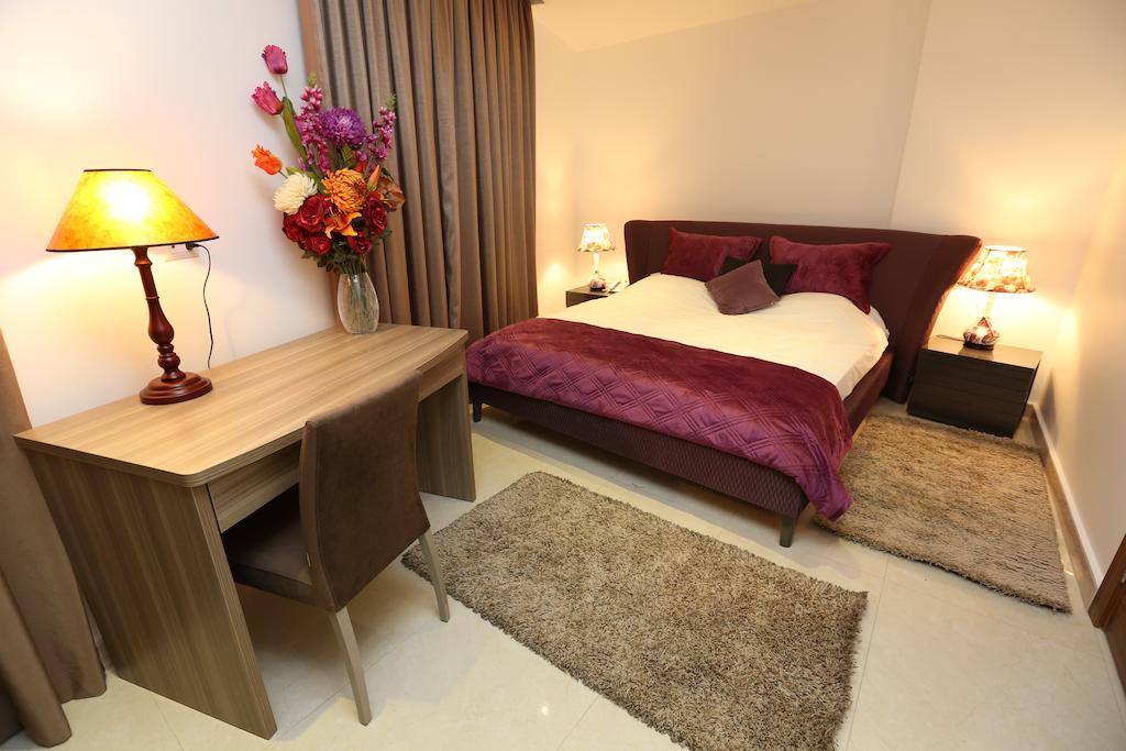 Delora Hotel And Suites Chtaura Oda fotoğraf